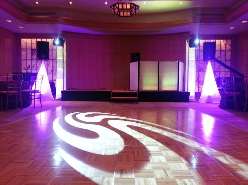 Intelligent dance floor Lighting for a wedding in the Cosmopolitan Room at the Four Seasons Hotel in New York.