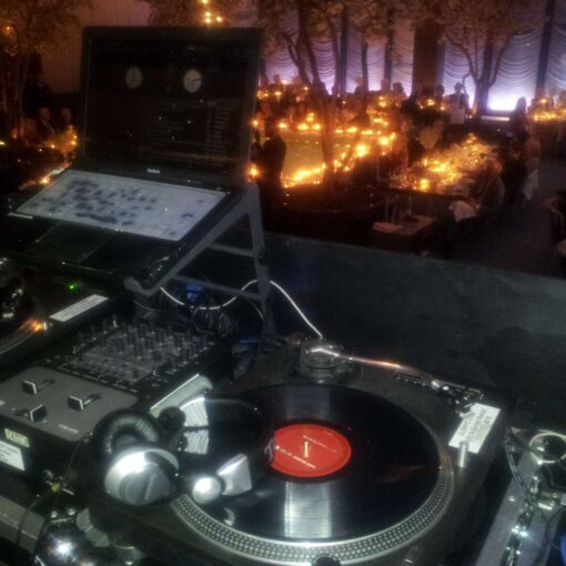 Universal Light and Sound provided the AV Equipment at The Four Seasons restaurant in New York City for a private 25th wedding anniversary.